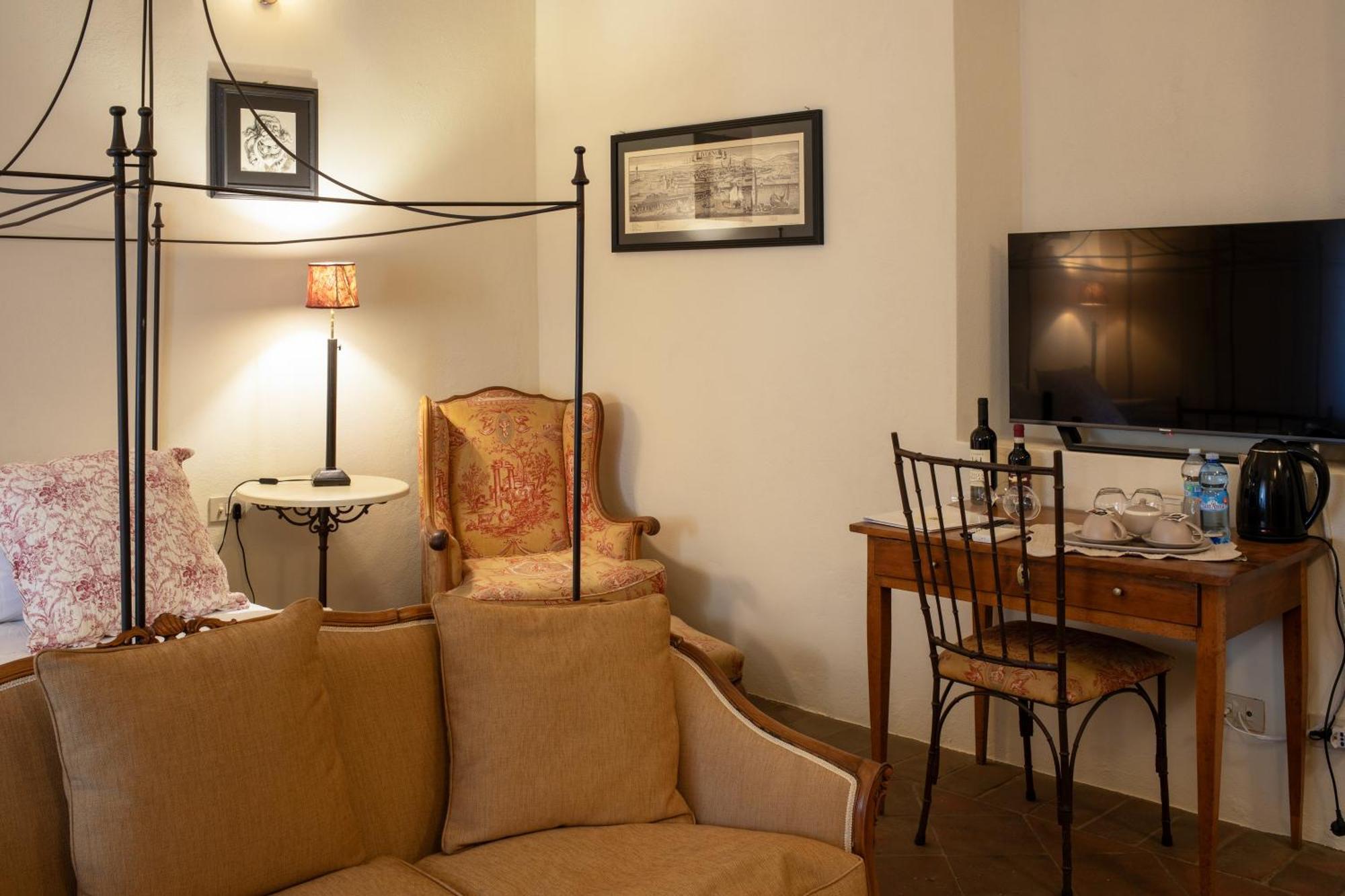 La Locanda Di Villa Toscana บิบโบนา ภายนอก รูปภาพ
