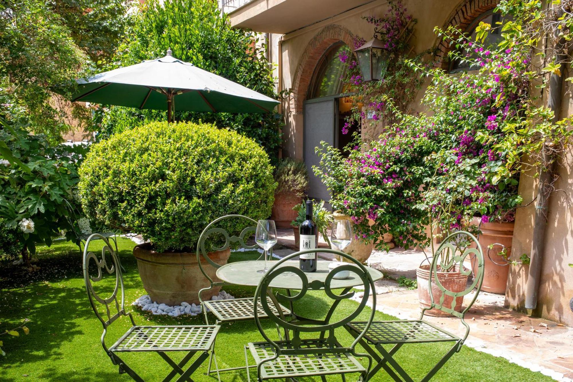 La Locanda Di Villa Toscana บิบโบนา ภายนอก รูปภาพ