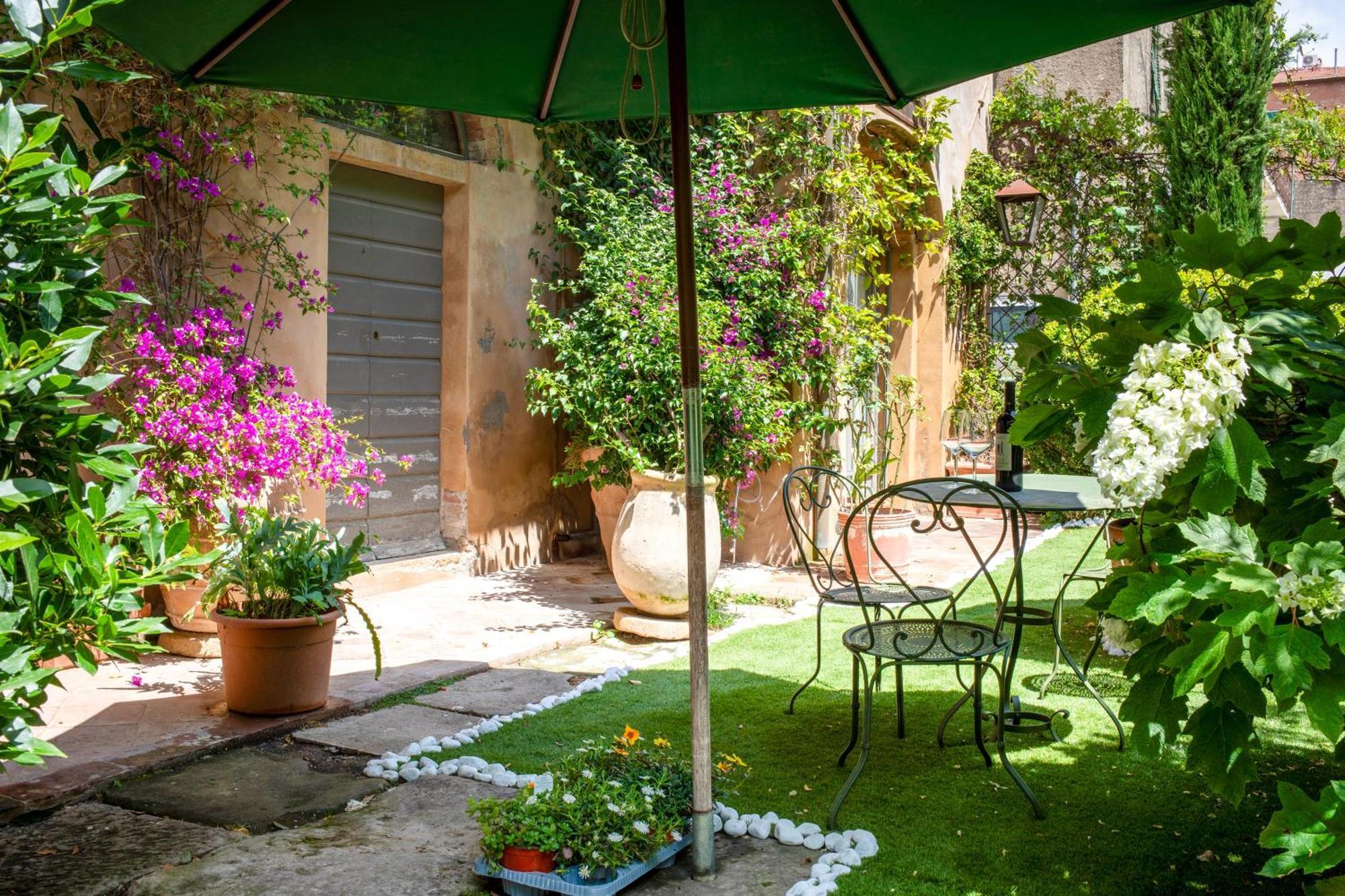 La Locanda Di Villa Toscana บิบโบนา ภายนอก รูปภาพ