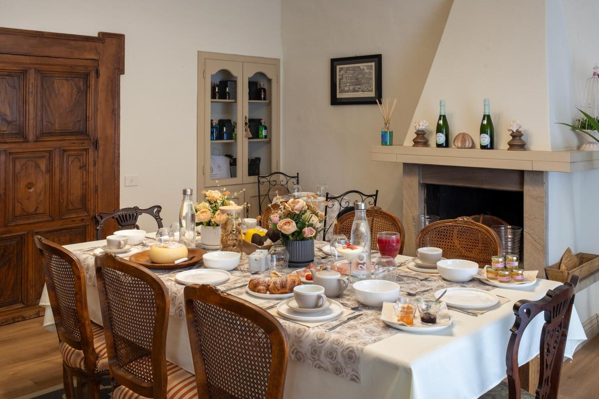 La Locanda Di Villa Toscana บิบโบนา ภายนอก รูปภาพ
